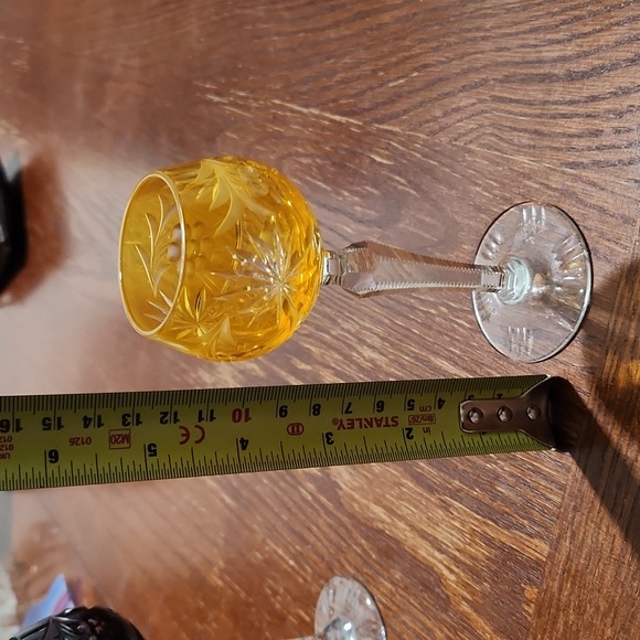 2 VINTAGE BOHEMIAN CUT TO CLEAR PORT WINE GLASSES - Picture 6 of 6